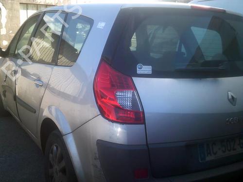 Fuse box RENAULT GRAND SCÉNIC II (JM0/1_) 1.9 dCi (JM14) | BP21751101E1