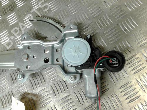 Rudehejsemekanisme Højre foran SUZUKI SWIFT III (MZ, EZ) 1.3 4x4 (RS 413, ZD11S) (92 hp) 21735090