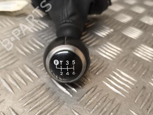 Used Gear lever TOYOTA C-HR (_X1_) 1.2 (NGX10_, NGX10R) (116 hp) 21734014