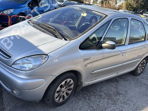 Used Parts CITROËN XSARA PICASSO (N68) 2.0 HDi (90 hp) 4390353