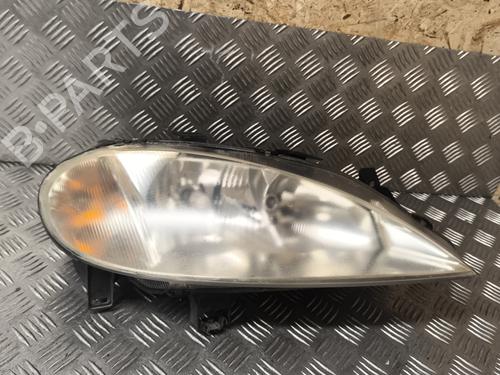 Used Right headlight RENAULT MEGANE I (BA0/1_) 1.9 dCi (BA05, BA1F) (102 hp) 21748085
