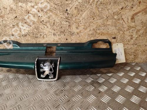 Grill PEUGEOT 406 (8B) 1.9 TD | BP21730095C40 