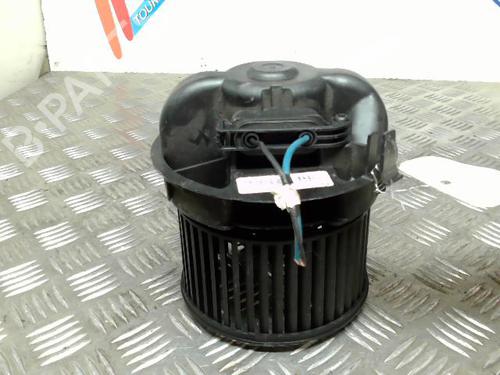 Used Heater blower motor TOYOTA AYGO (_B1_) 1.0 (KGB10_, KGB10R) (68 hp) 21750553