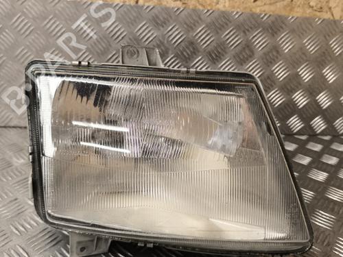 Used Right headlight MERCEDES-BENZ VITO Van (W638) 112 CDI 2.2 (638.094) (122 hp) 21733223