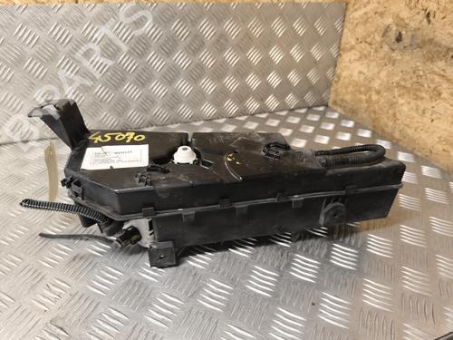 Réservoir d'AdBlue CITROËN C4 Picasso I MPV (UD_) 1.6 HDi 110 (112 hp) 31035991