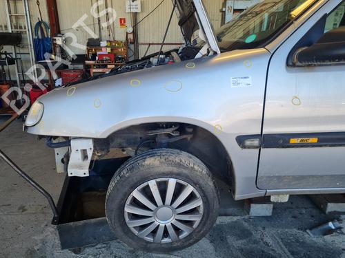 Used Left front fenders CITROËN SAXO (S0, S1) 1.0 X (50 hp) 27162192