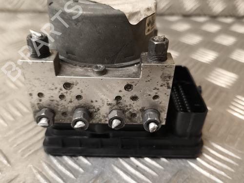 Used ABS pump RENAULT MEGANE IV Hatchback (B9A/M/N_) 1.5 dCi 110 (B9A3) (110 hp) 30046288