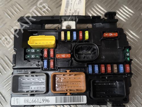 Used Fuse box CITROËN C3 II (SC_) 1.4 (73 hp) 24319628