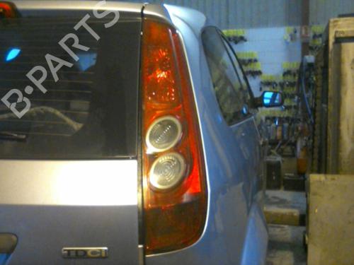 Used Right taillight FORD FIESTA V (JH_, JD_) 1.4 TDCi (68 hp) 21736231