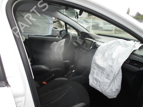 Front wiper motor PEUGEOT 208 I (CA_, CC_) 1.4 HDi | BP21751470M29 