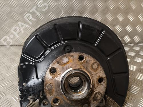 Used Right front steering knuckle VW GOLF VI (5K1) 2.0 TDI (140 hp) 21778047