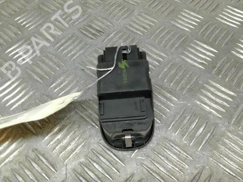 Used Left front window switch Left front window switch PEUGEOT 206 Hatchback (2A/C) 1.4 HDi eco 70 (68 hp) 21734386 21734386
