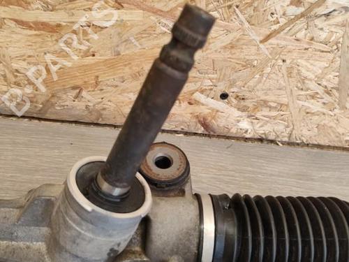 Used Steering rack TOYOTA YARIS (_P13_) 1.4 D (NLP130_, NLP130) (90 hp) 21737665