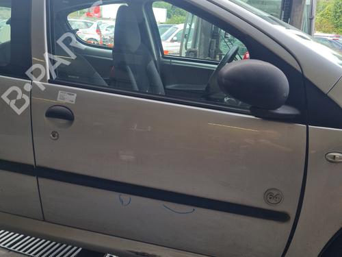 Used Right front door PEUGEOT 107 (PM_, PN_) 1.0 (68 hp) 27618066