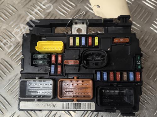 Used Fuse box CITROËN C2 (JM_) 1.4 HDi (68 hp) 27279613