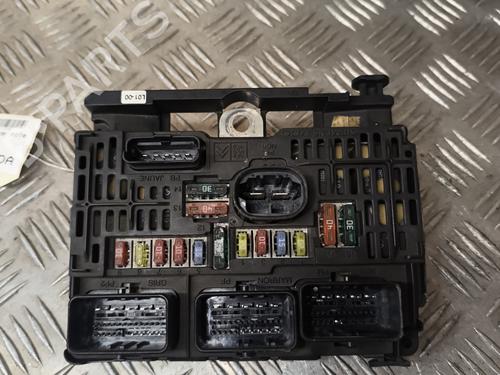 Used Fuse box PEUGEOT 407 (6D_) 2.0 HDi 135 (6DRHRH, 6DRHRE, 6DRHRG, 6DRHRJ) (136 hp) 29014777