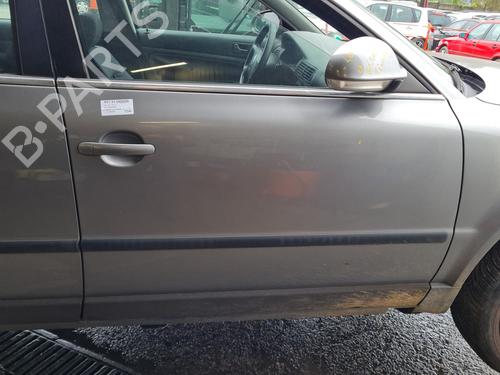 Used Right front door VW PASSAT B5.5 (3B3) 1.9 TDI (130 hp) 29075402