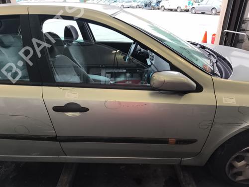 Used Right front door RENAULT LAGUNA II (BG0/1_) 1.9 dCi (107 hp) 30398944