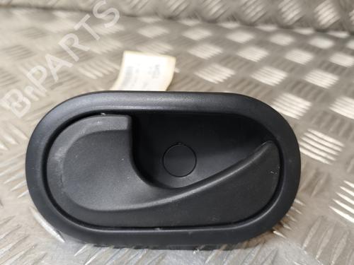 Venstre fortil invendig håndtag RENAULT MASTER III Van (FV) 2.3 dCi 100 FWD (FV0A, FV0B, FV0G, FV0K, FV0H) (101 hp) 31344781