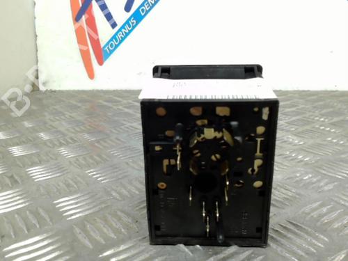 Used Headlight switch OPEL ASTRA G Hatchback (T98) 1.7 DTI 16V (F08, F48) (75 hp) 21746036