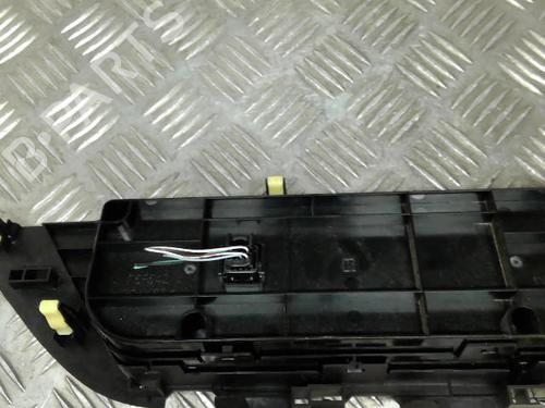 Climate control TOYOTA AURIS (_E18_) 1.8 Hybrid (ZWE186_, ZWE186R) | BP21742917I5 