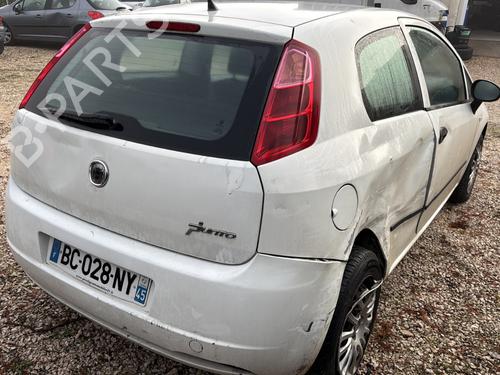 Used Parts FIAT GRANDE PUNTO (199_) 1.2 (65 hp) 4415629