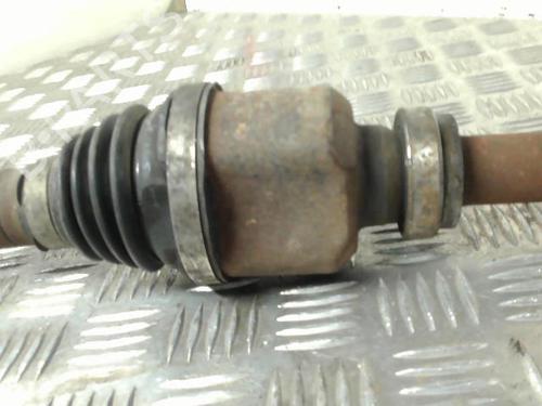 Right front driveshaft PEUGEOT 208 I (CA_, CC_) 1.6 BlueHDi 100 | BP21749857M39 