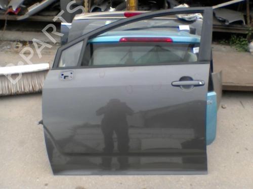 Used Left front door TOYOTA COROLLA Verso (ZER_, ZZE12_, R1_) 2.2 D-4D (AUR10_, AUR10R) (136 hp) 21738715