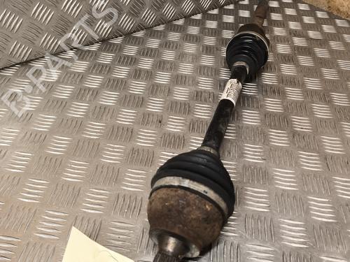 Używane Półoś przednia prawa PEUGEOT 2008 I (CU_) 1.5 BlueHDI 120 (120 hp) 28387566