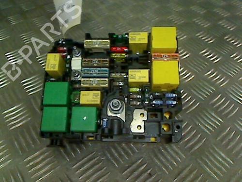 Used Fuse box PEUGEOT 208 I (CA_, CC_) 1.2 VTI 82 (82 hp) 21747260