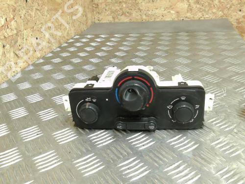 Climate control RENAULT MEGANE II Estate (KM0/1_) 1.5 dCi (KM0F, KM0T, KM2B) | BP21738278I5 