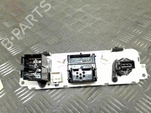 Used Climate control FORD MONDEO I Turnier (BNP) 1.8 TD (88 hp) 21735664