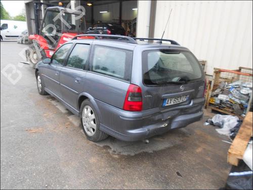 Right front fog light OPEL VECTRA B Estate (J96) 2.2 DTI 16V (F35) | BP21753300C31 