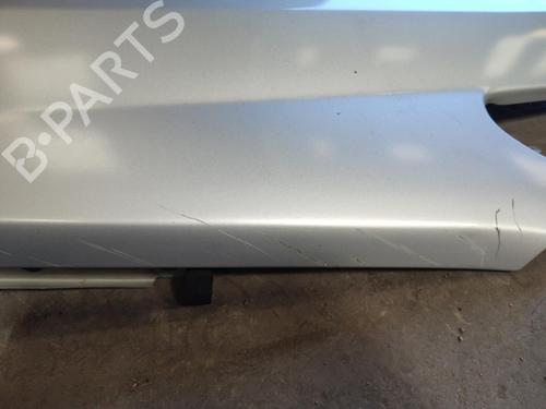 Used Right front fenders OPEL MERIVA A MPV (X03) 1.7 CDTI (E75) (100 hp) 21746548