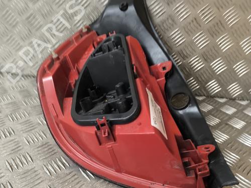 Right taillight RENAULT CLIO III (BR0/1, CR0/1) 1.2 16V (BR02, BR0J, BR11, CR02, CR0J, CR11) | BP21748072C35 