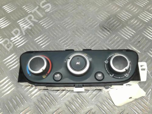 AC Styreenhet / Manøvreringsenhet RENAULT MEGANE III Hatchback (BZ0/1_, B3_) 1.5 dCi (BZ1G, BZ1W, BZ0R) (95 hp) 21738984