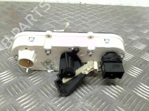 Used Climate control FORD FIESTA V (JH_, JD_) 1.3 (69 hp) 21738446