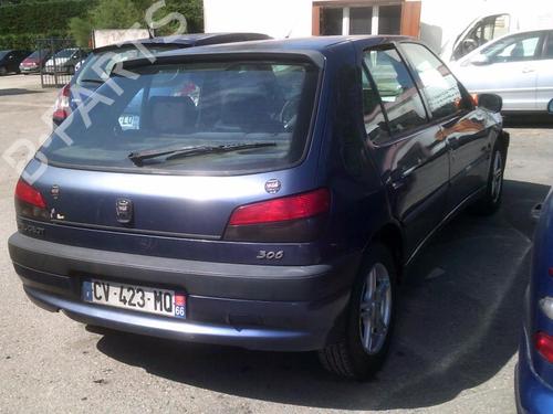 Left taillight PEUGEOT 306 Hatchback (7A, 7C, N3, N5) 1.9 DT | BP21743963C34 