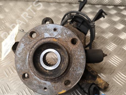 Used Left front steering knuckle PEUGEOT 206 Hatchback (2A/C) 1.6 16V (109 hp) 29360736