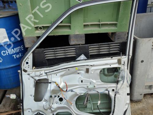 Right front door SUZUKI GRAND VITARA I (FT, HT) 2.0 HDI 110 4x4 (SQ420D, TD82V) | BP21735055C3 