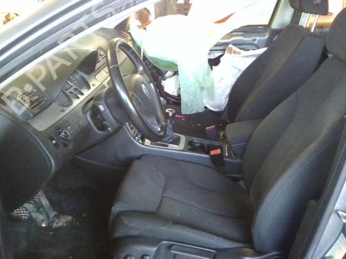 Left front indicator VW PASSAT B6 Variant (3C5) 2.0 TDI 16V | BP21734573C32 