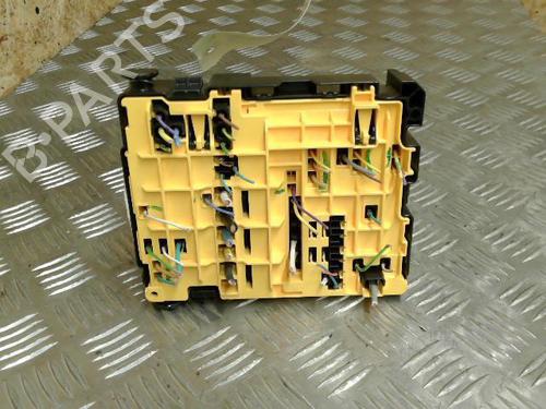 Used Fuse box PEUGEOT 208 I (CA_, CC_) 1.2 VTI 82 (82 hp) 21737570