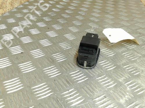 Used Left front window switch PEUGEOT 306 Hatchback (7A, 7C, N3, N5) 1.6 (98 hp) 21729982