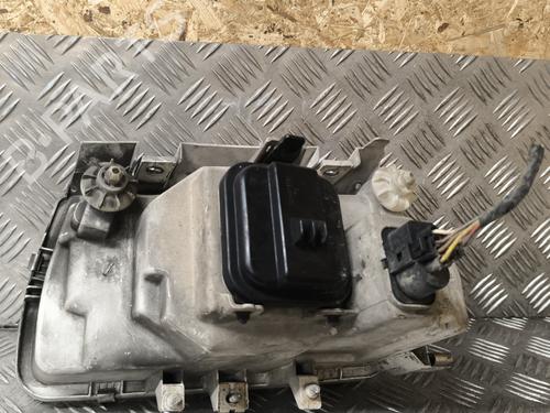 Right headlight VW POLO III (6N1) 60 1.4 | BP21732945C29 