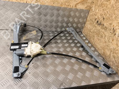 Used Front left window mechanism RENAULT LAGUNA III (BT0/1) 1.5 dCi (BT00, BT0A, BT0T, BT1J) (110 hp) 22017536