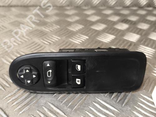 Used Left front window switch Left front window switch CITROËN C3 II (SC_) 1.0 VTi 68 (68 hp) 22015884 22015884