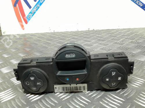 Commande Chauffage RENAULT MEGANE II (BM0/1_, CM0/1_) 1.9 dCi (BM0G, CM0G) | BP21742692I5 