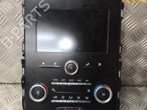 Used Climate control RENAULT MEGANE IV Hatchback (B9A/M/N_) 1.5 dCi 110 (B9A3) (110 hp) 25761220