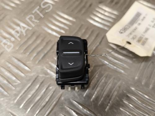 Used Left front window switch DACIA SANDERO II TCe 90 (B8M1, B8MA, B8AC) (90 hp) 21733953