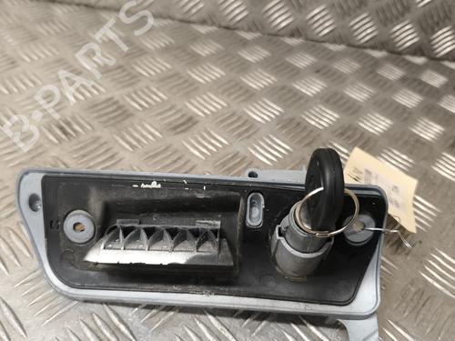 Used Exterior handle VW CADDY III Box Body/MPV (2KA, 2KH, 2CA, 2CH) 2.0 TDI 16V (140 hp) 24148099